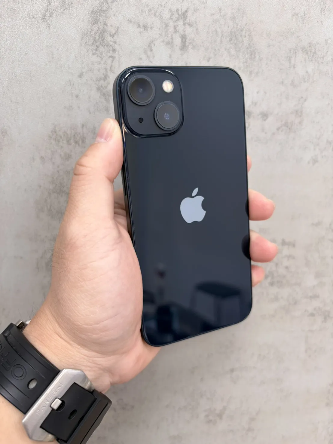 13 128G 黑 電池77% #24