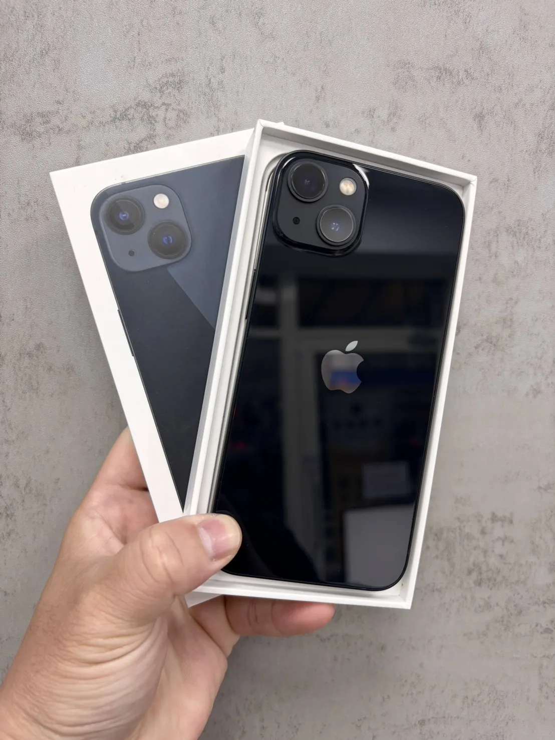 13 128G 黑 電池80% #40