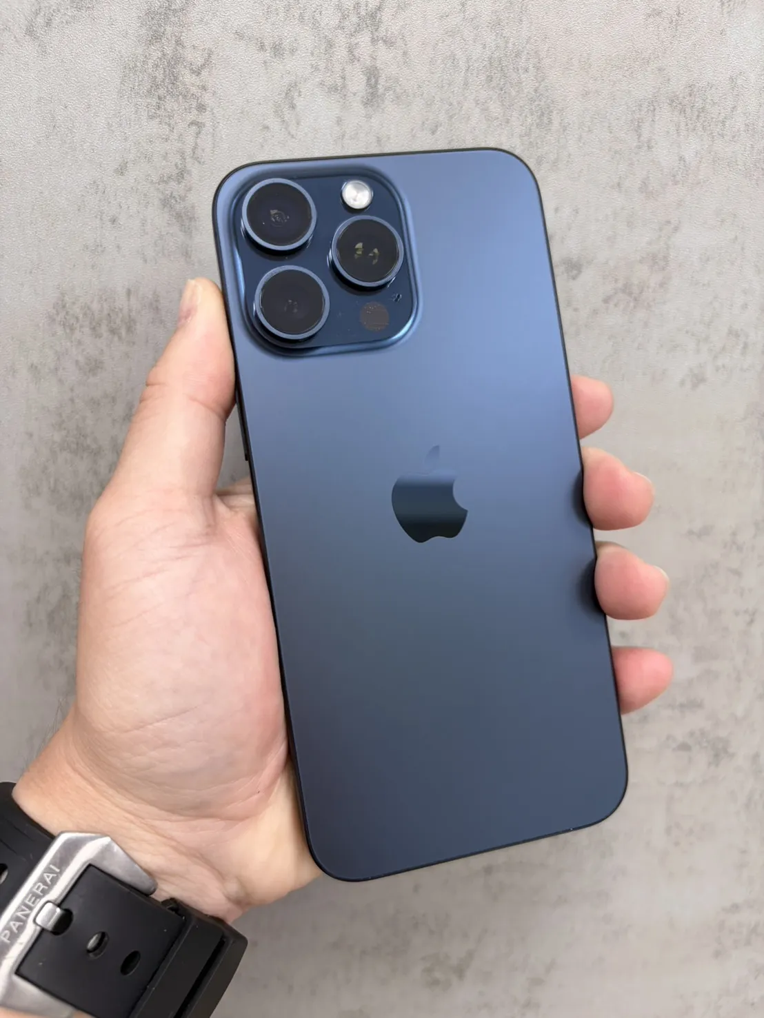 15 Pro Max 256G 藍 電池83% #03