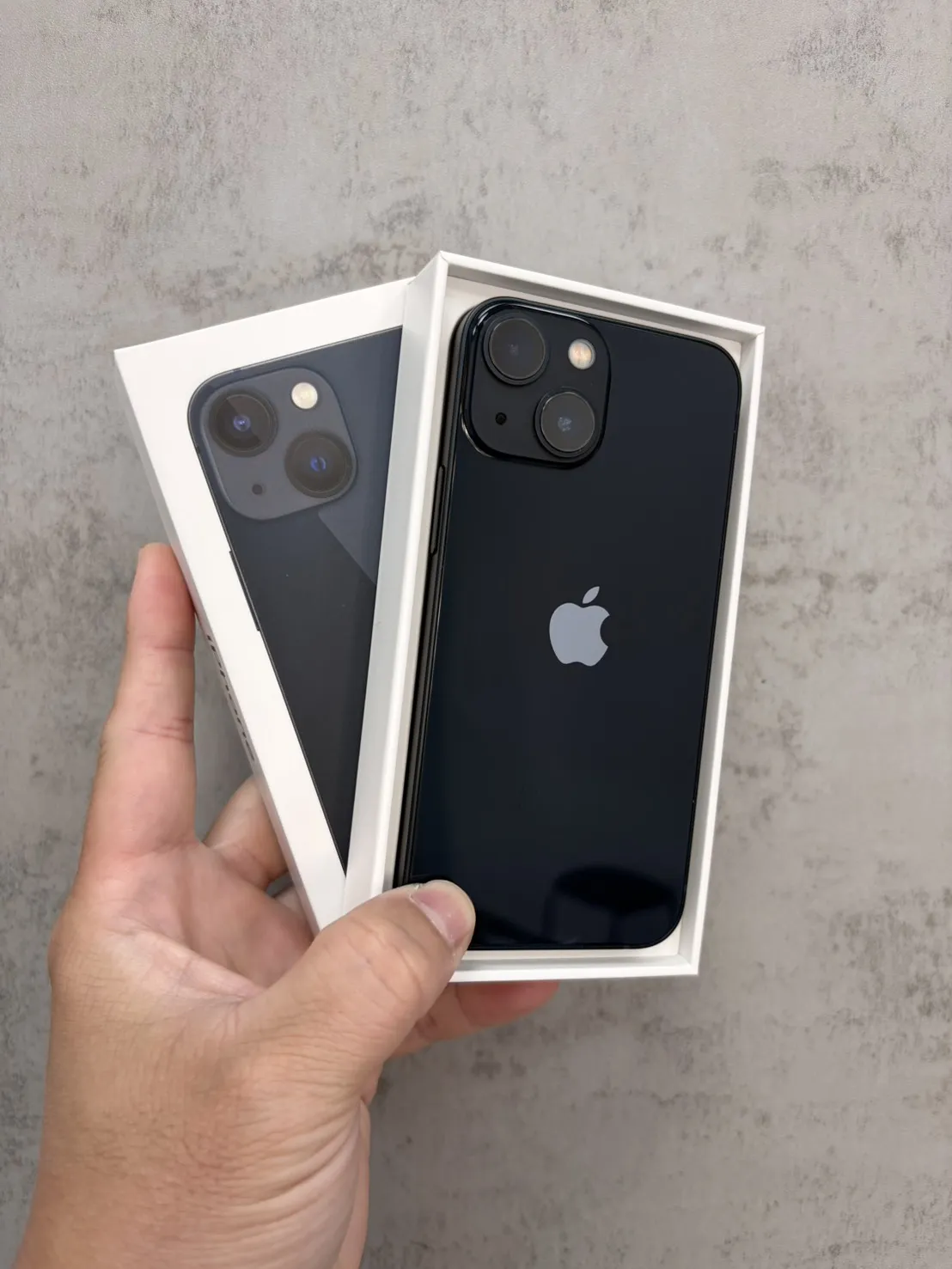 13 mini 256G 黑 電池79% #09