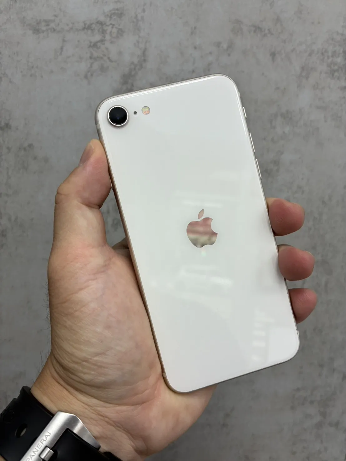 iPhone SE3 128G 白