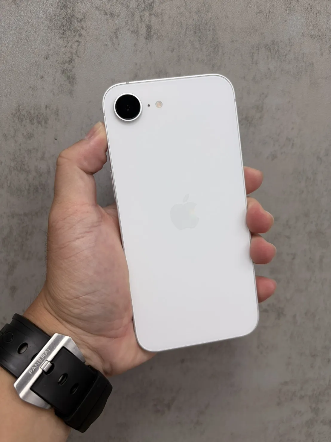 16e 128G 白 原廠保固內 電池 100 %