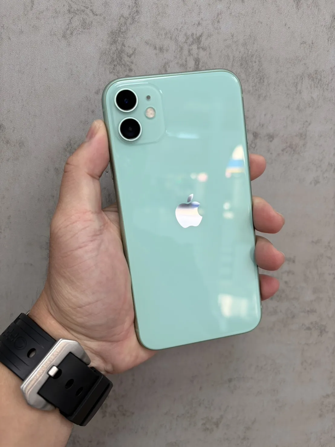 11 128G 綠 副廠電池 100 %