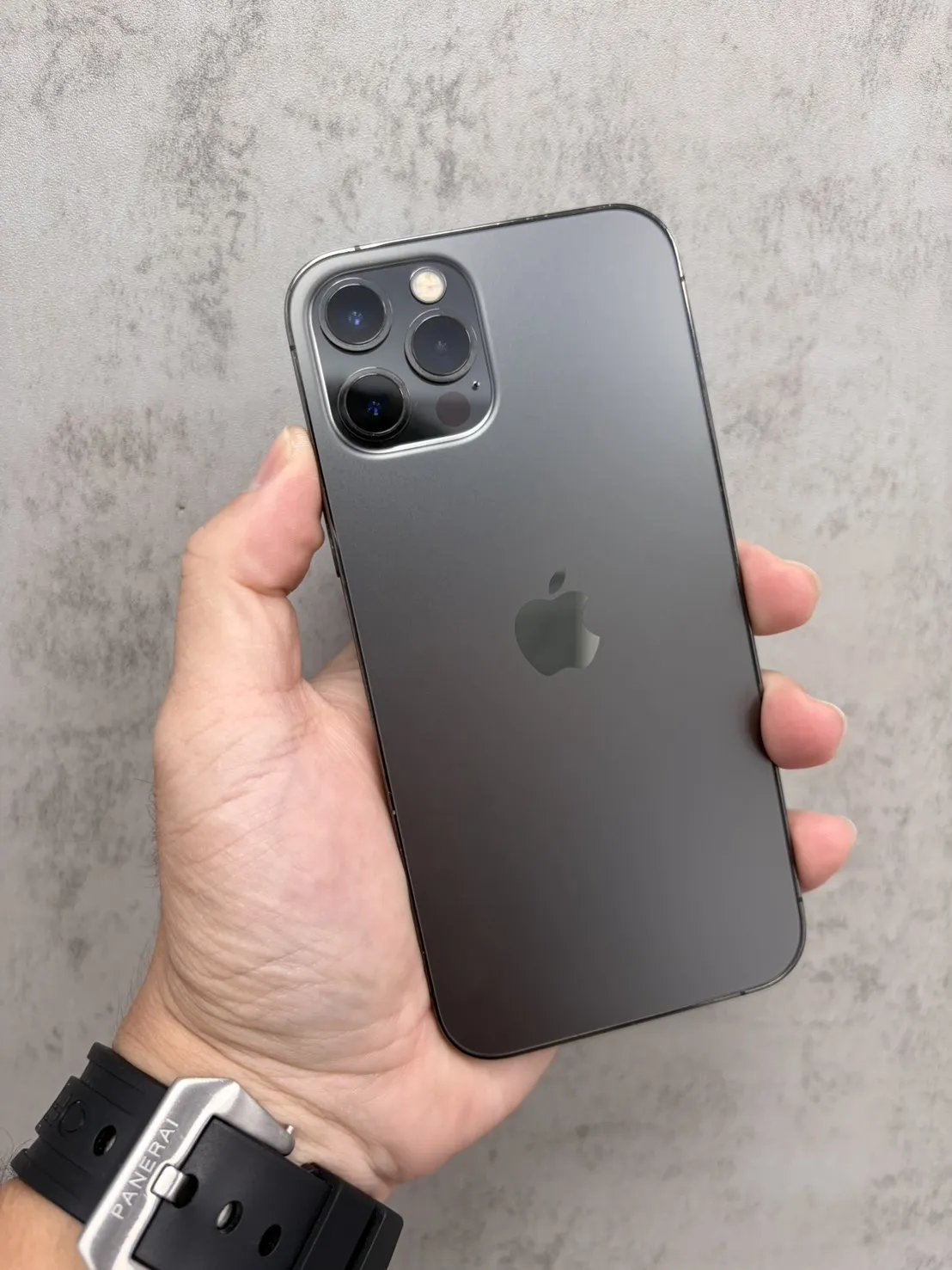 12 Pro 256G 黑 副廠電池 100 %