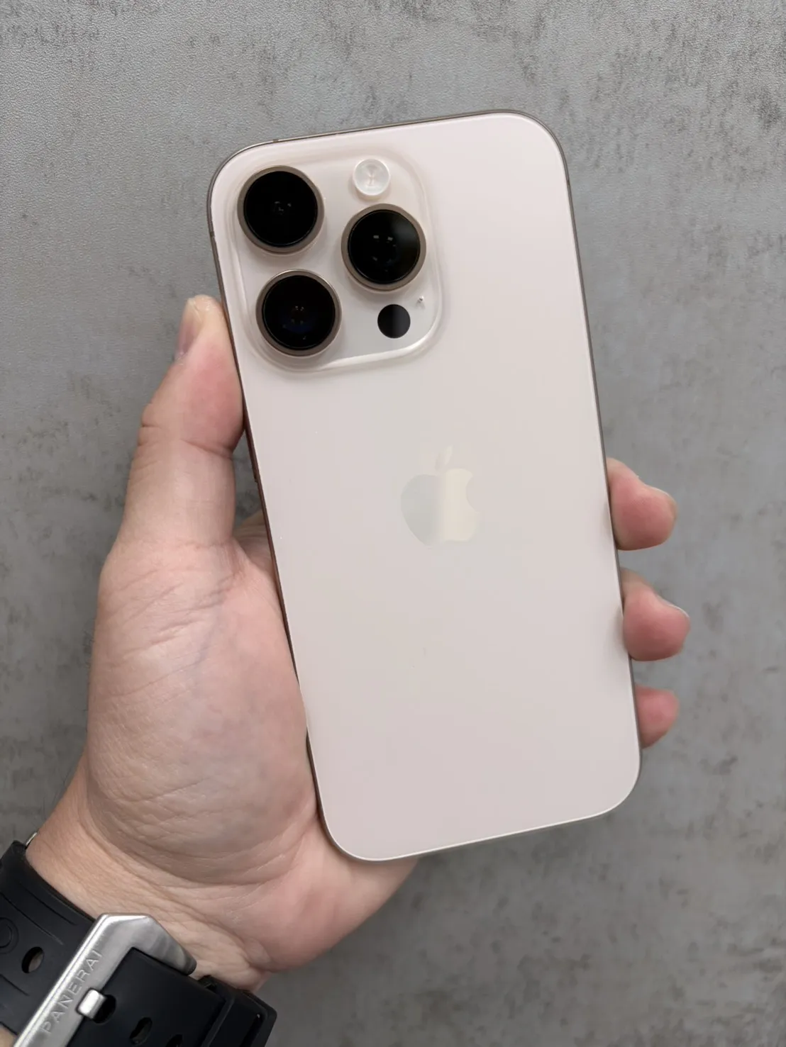 16 Pro 256G 金 電池 92 %