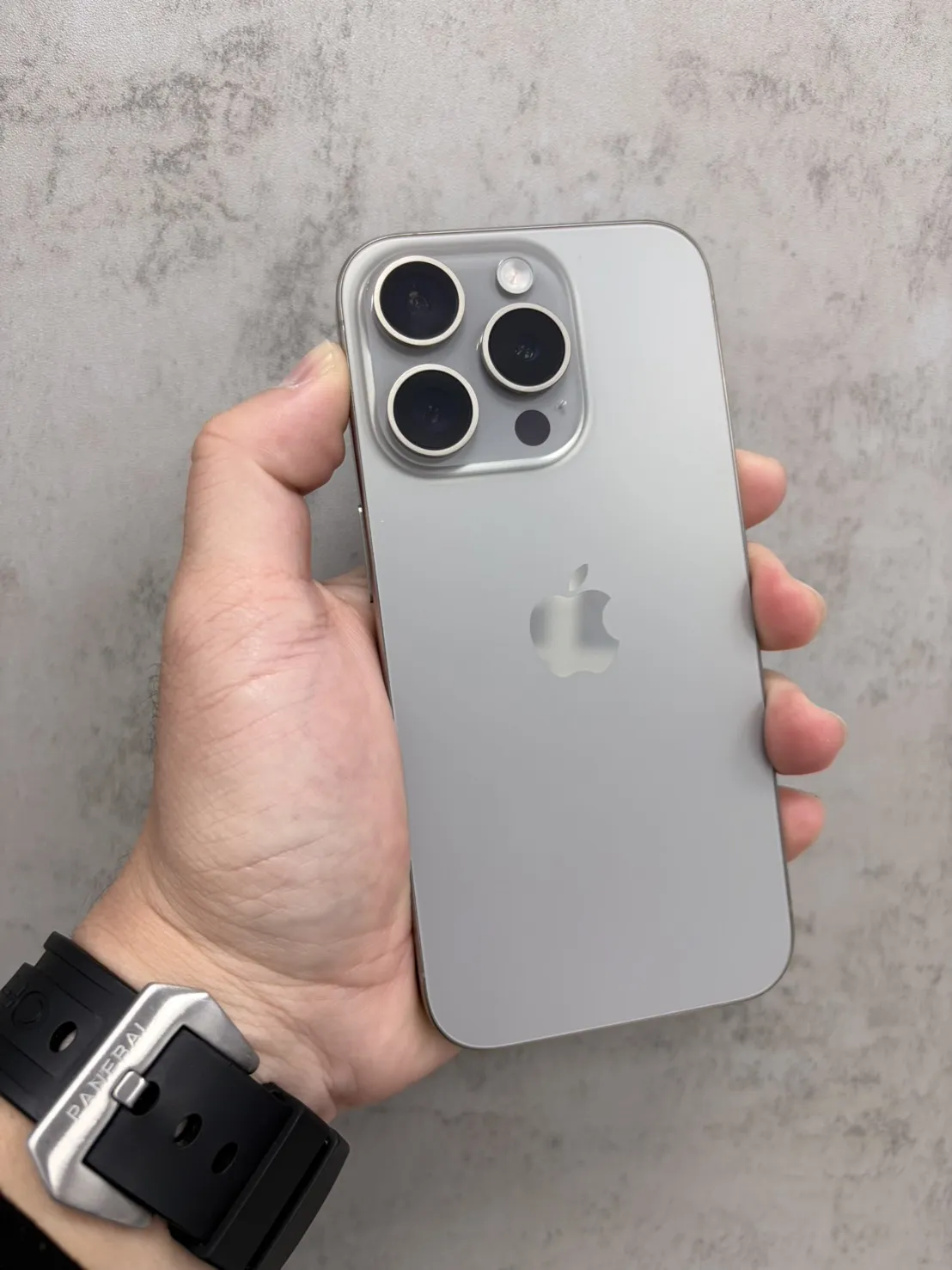 15 Pro 256G 鈦 電池86% #10