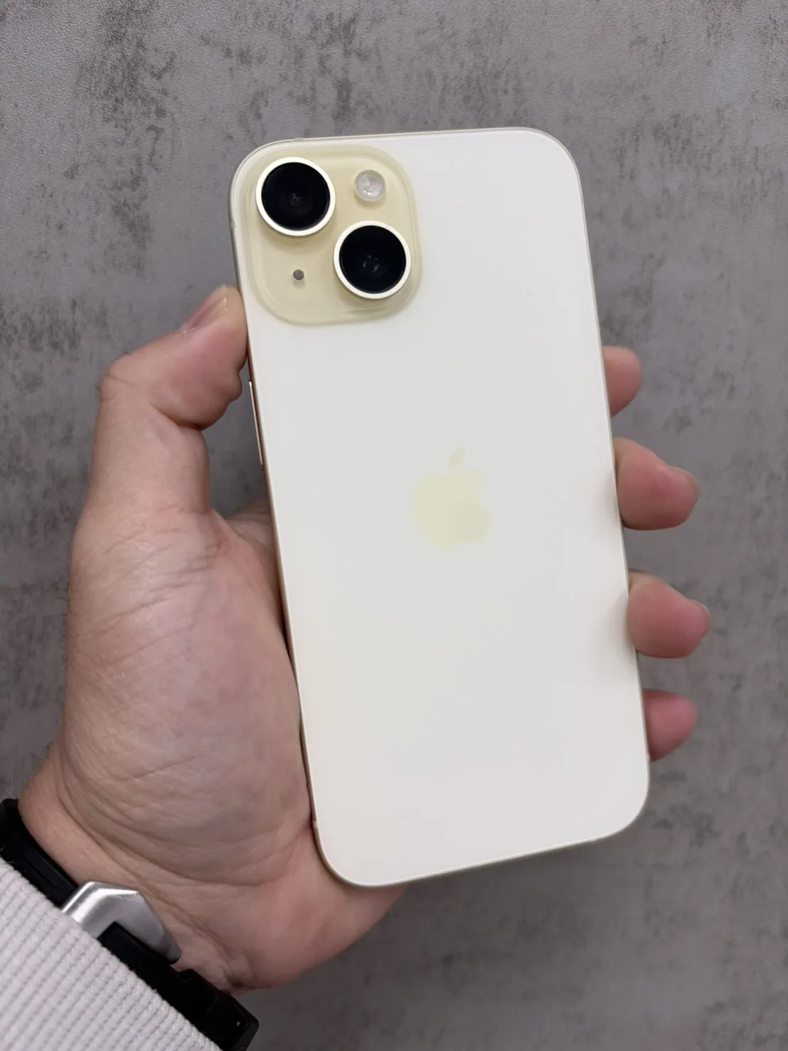 15 256G 黃 電池80% #48