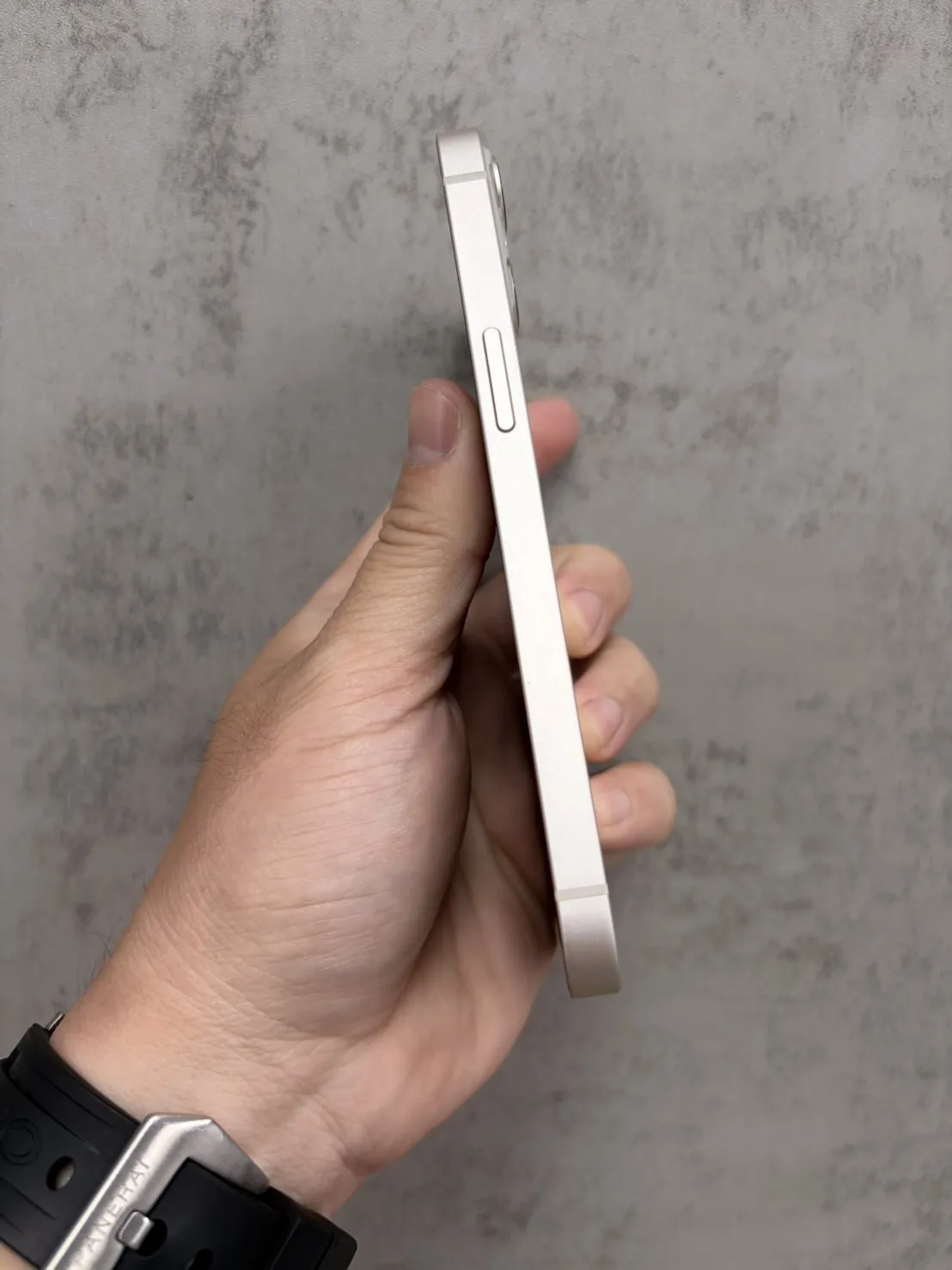 13 128G 白 電池84% #61