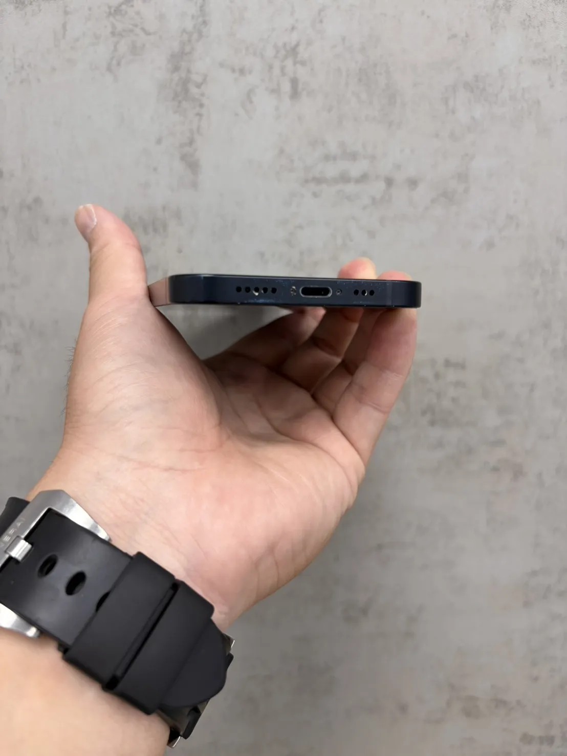 12 128G 黑 副廠電池 100 %