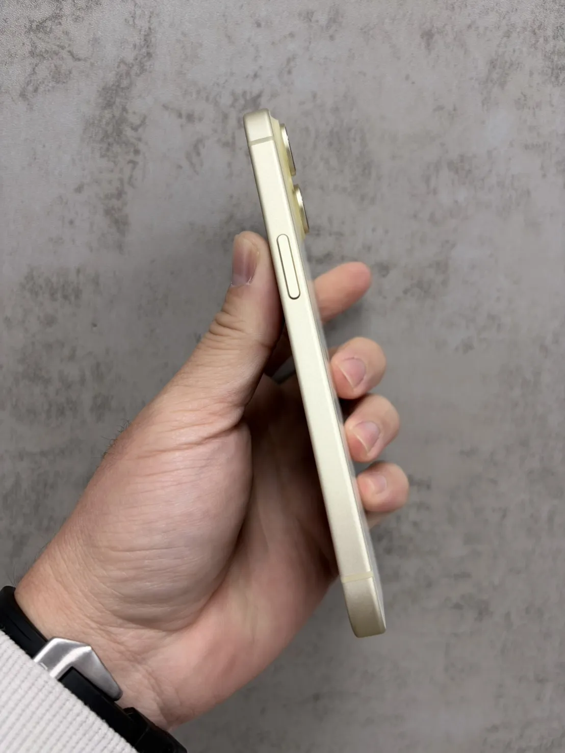 15 256G 黃 電池80% #48