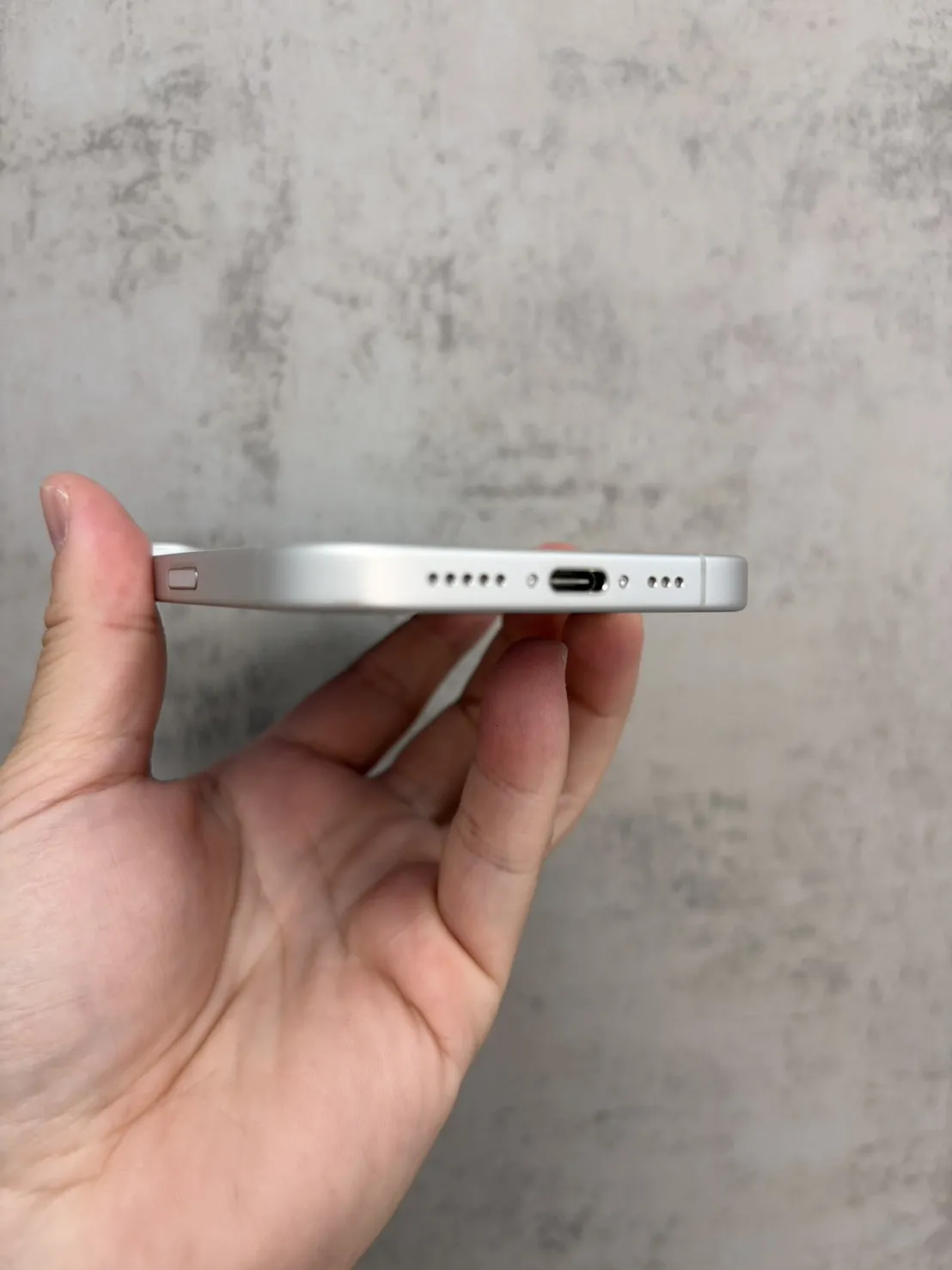 17 256G 白 電池88% #02