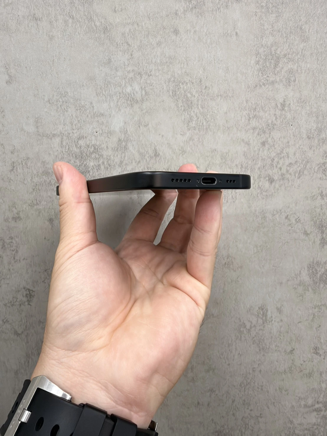 15 256G 黑 電池83% #22