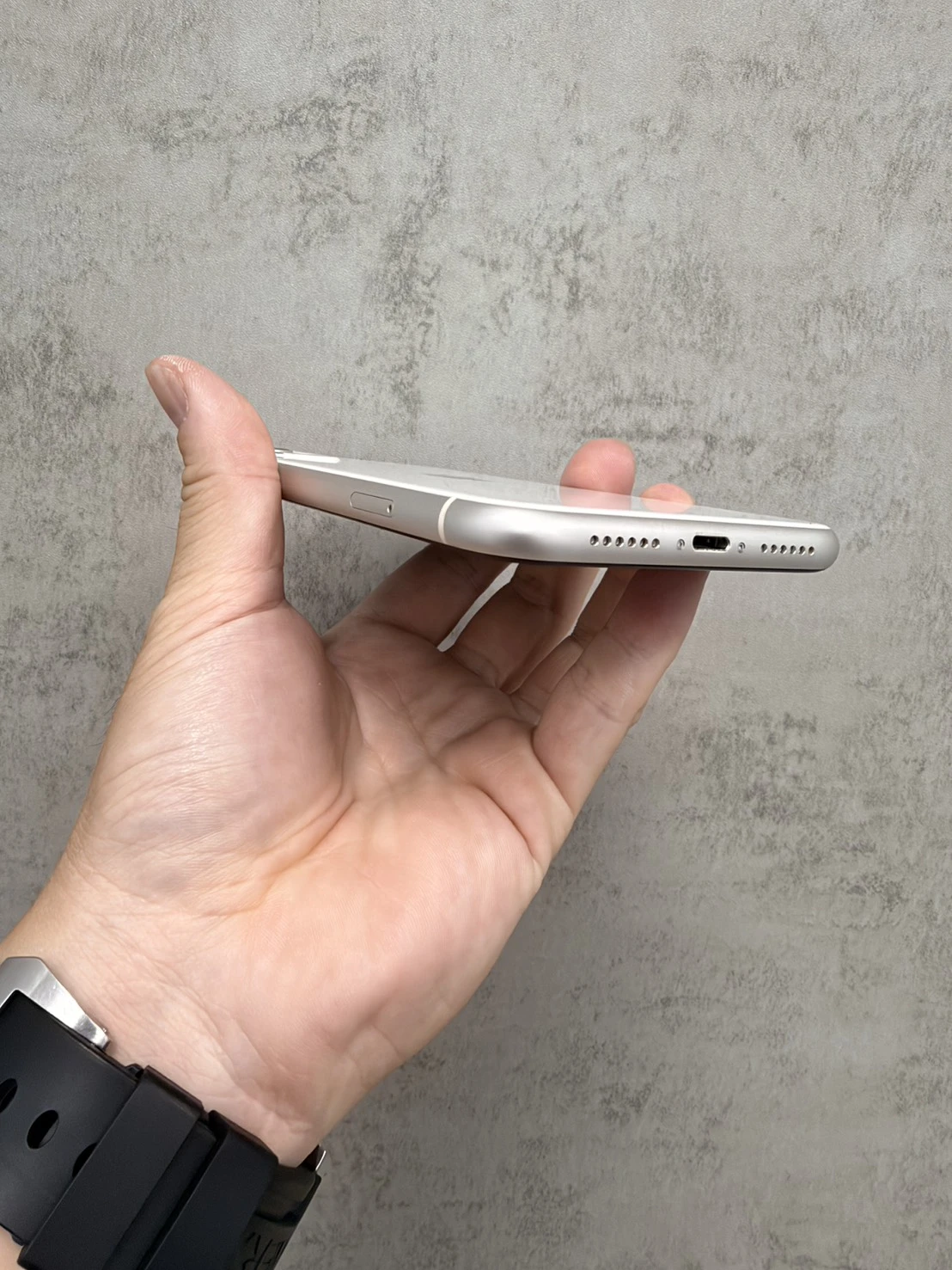 11 128G 白 電池73% #95