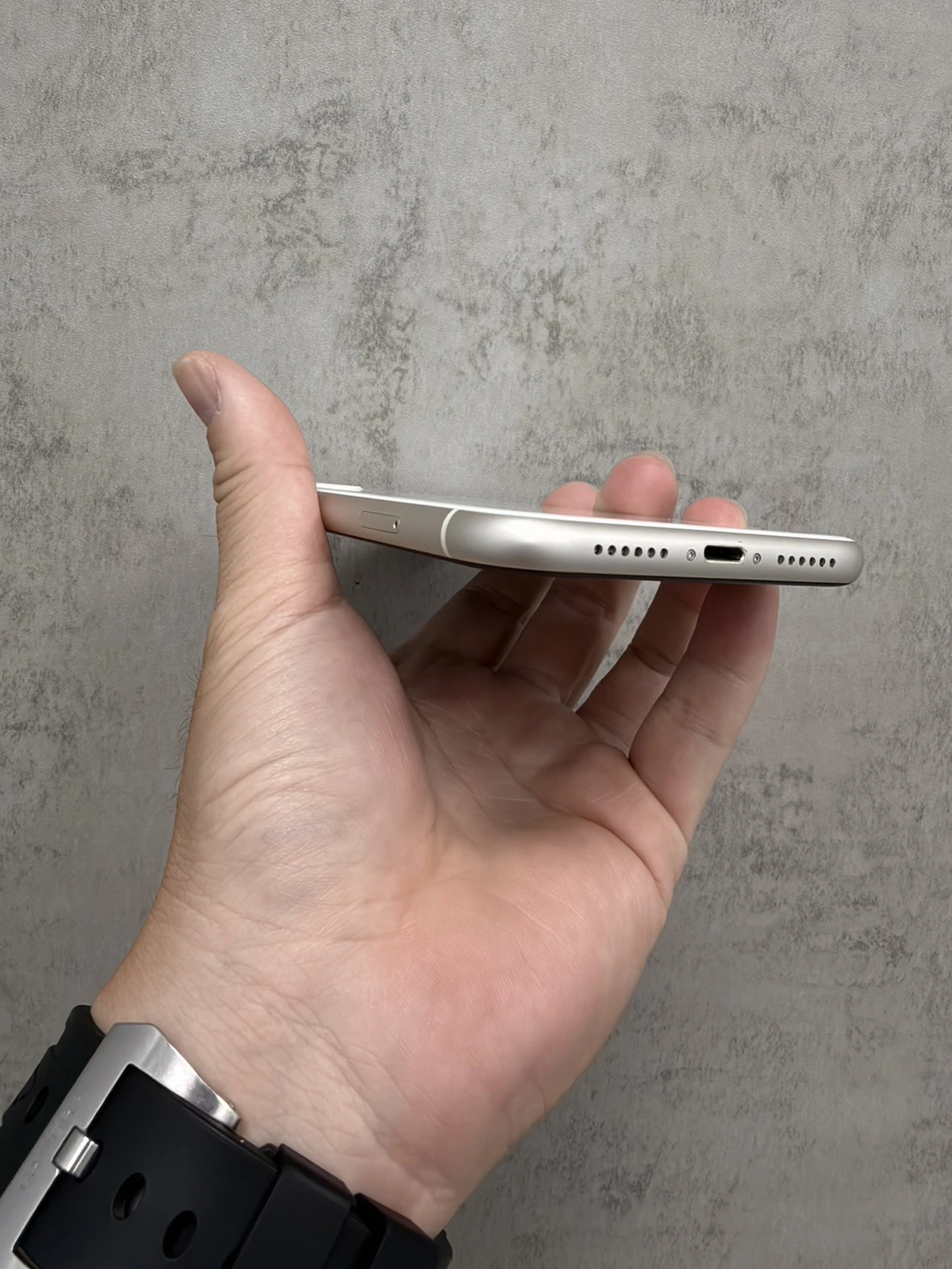 11 128G 白 電池79% #87