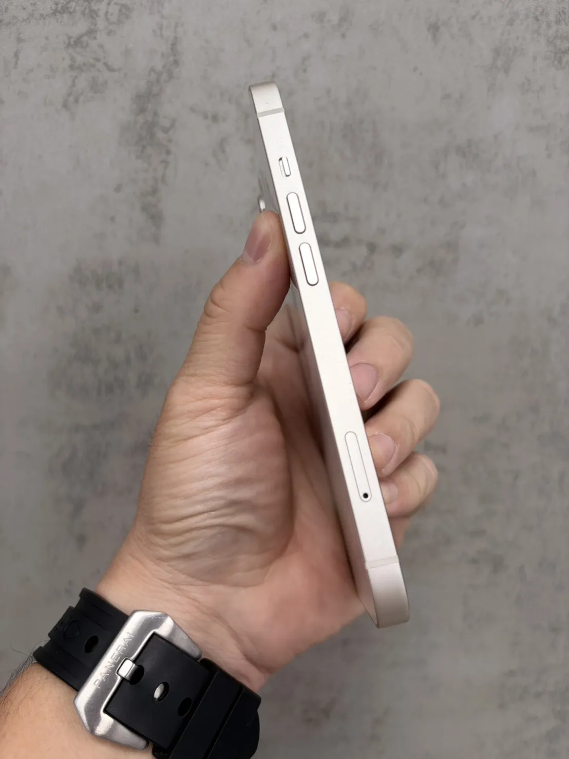 13 128G 白 電池84% #61