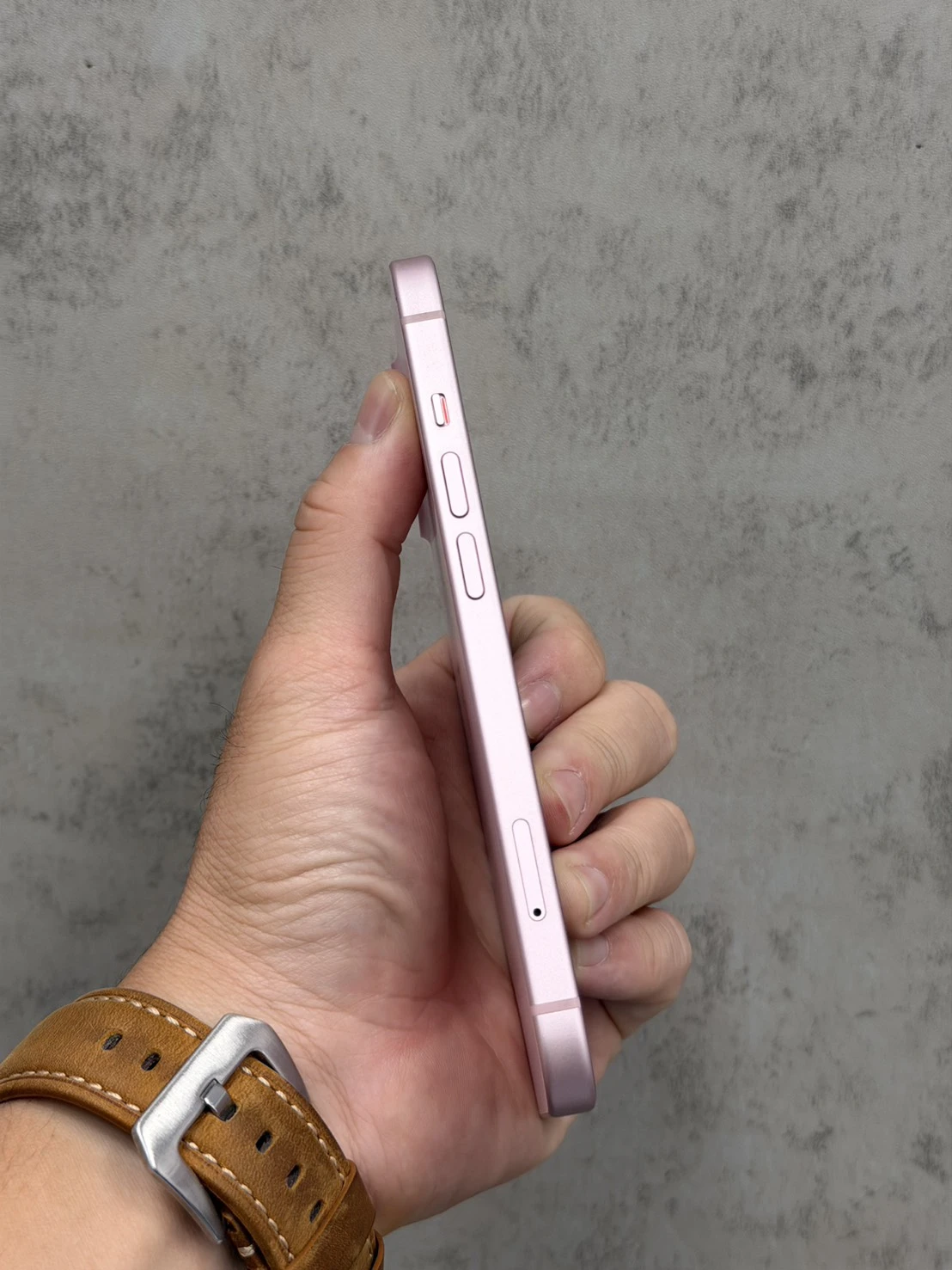 15 256G 粉 電池77% #05