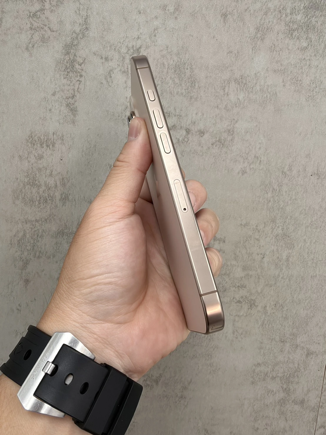 16 Pro 512G 金 電池90% #67