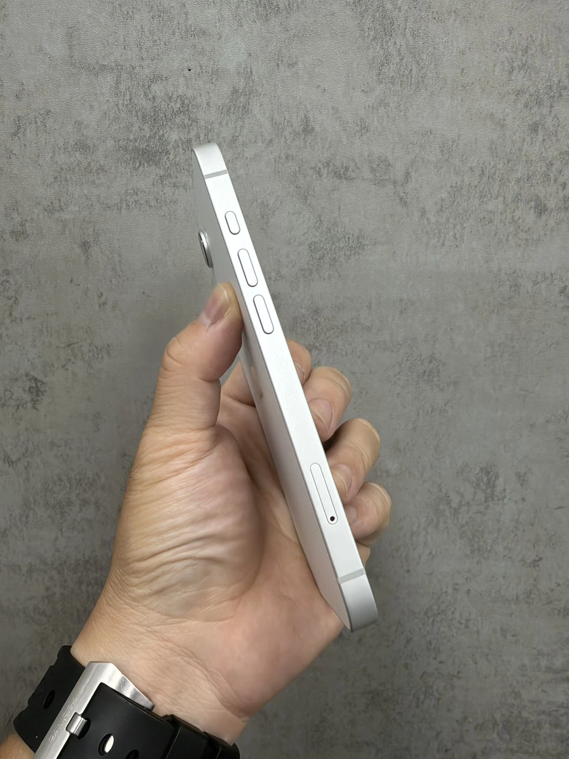 16e 256G 白 電池89% #52
