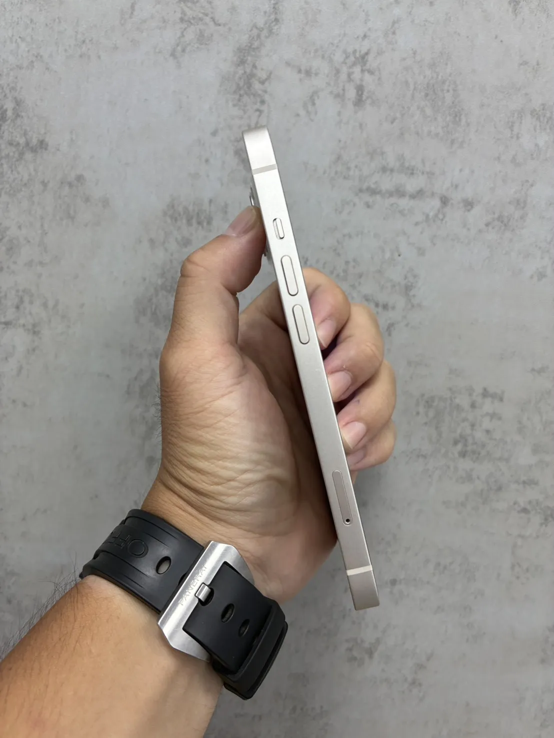 13 128G 白