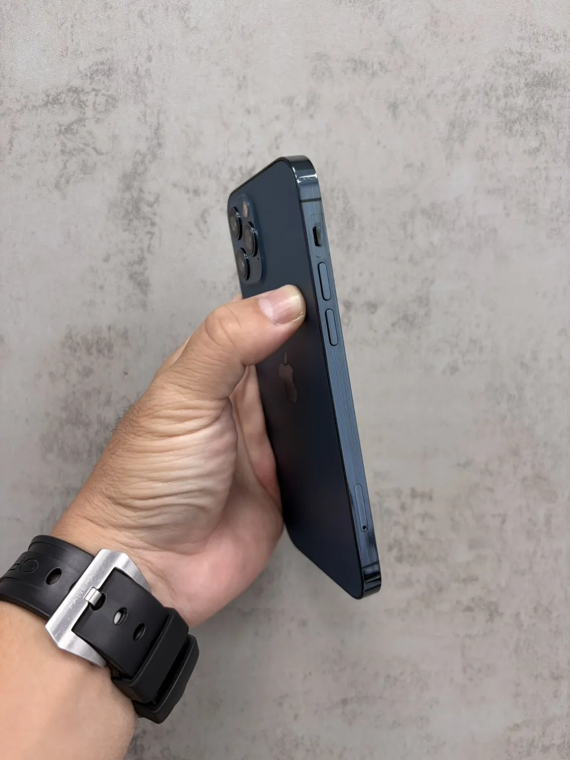 12 Pro 128G 藍 原廠電池 92 %