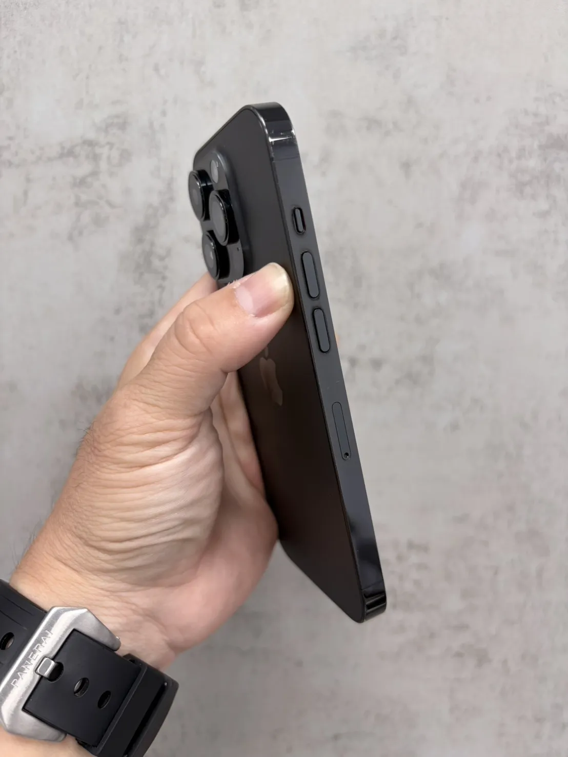 14 Pro 256G 黑 副廠電池 100 %