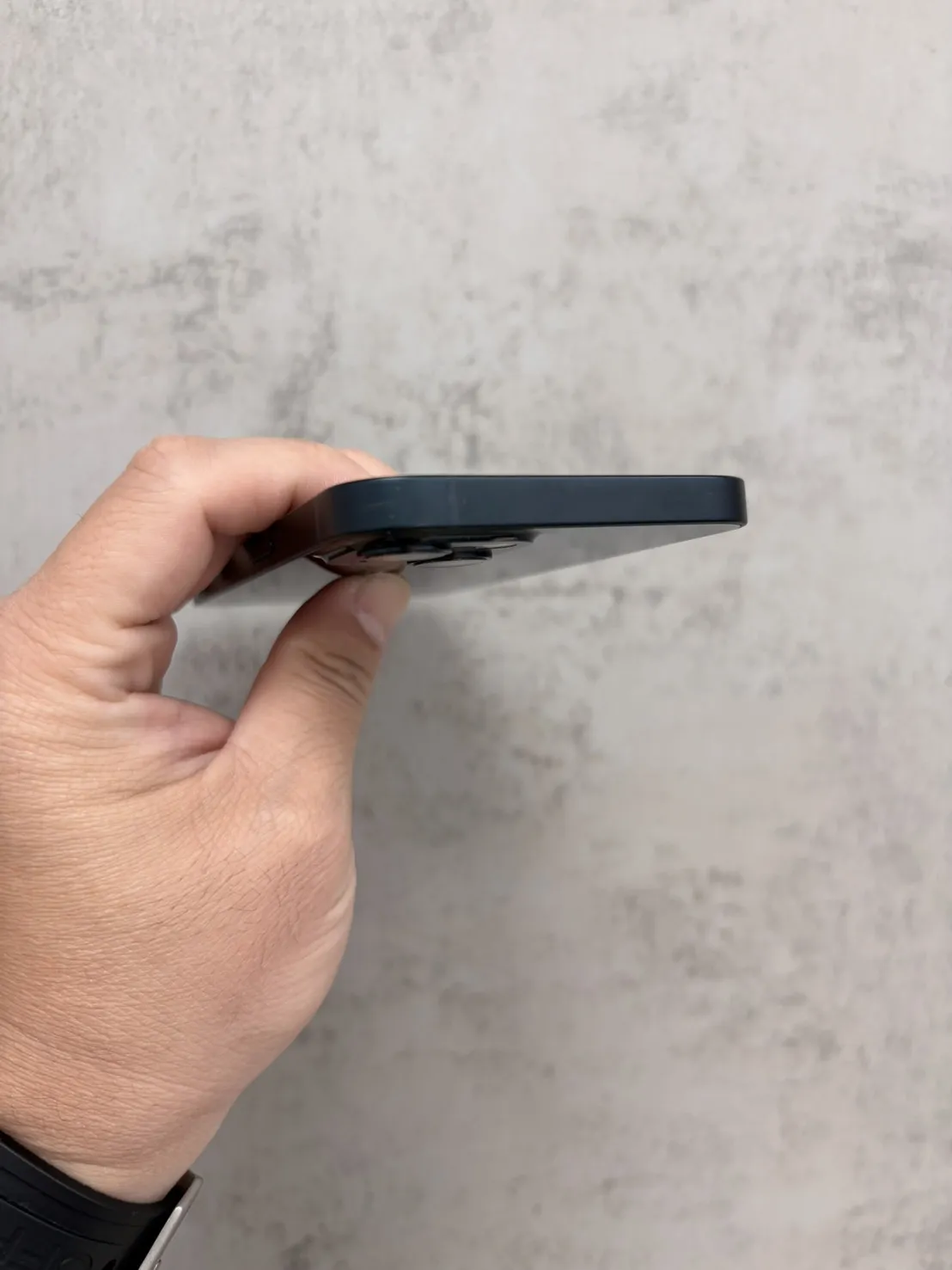 13 128G 黑 電池77% #24