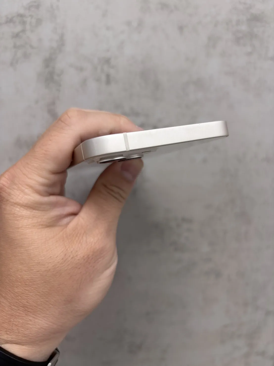 13 128G 白 電池84% #61