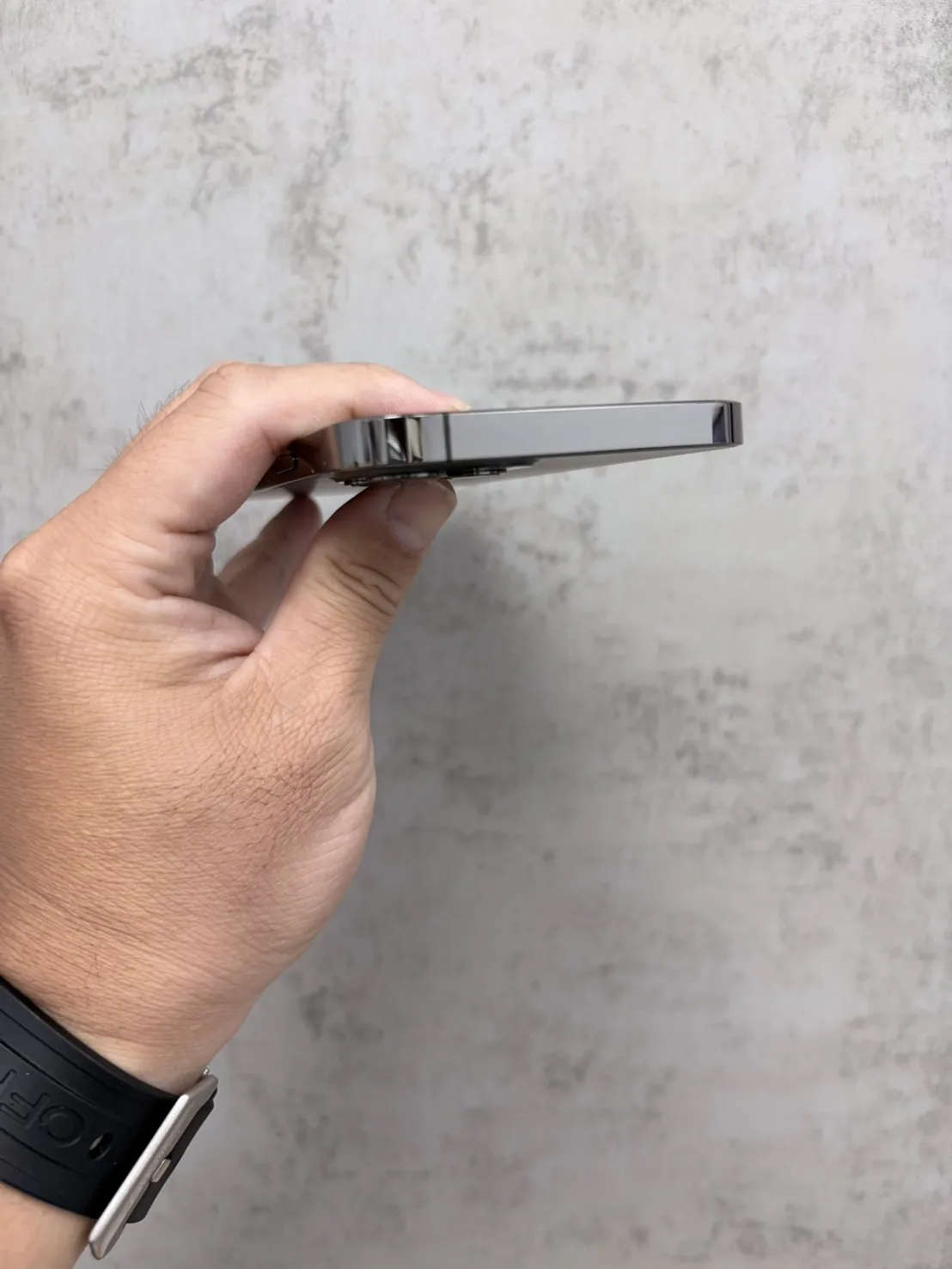 12 Pro 256G 黑 副廠電池 100 %