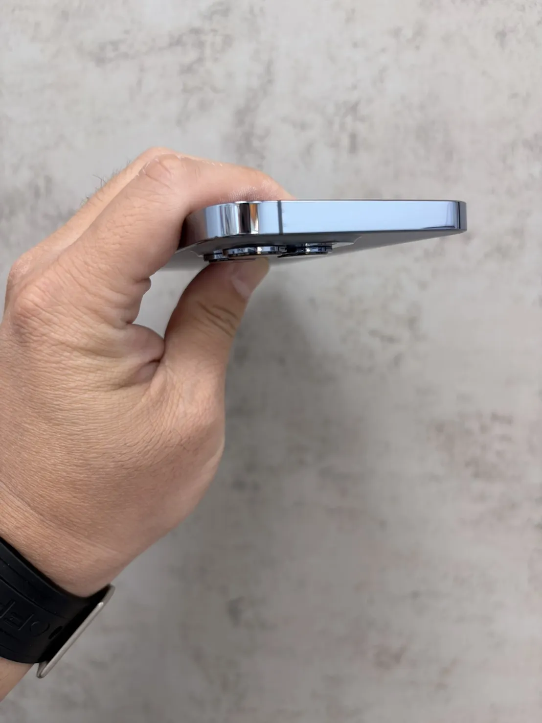 13 Pro 256G 藍 電池 74 %