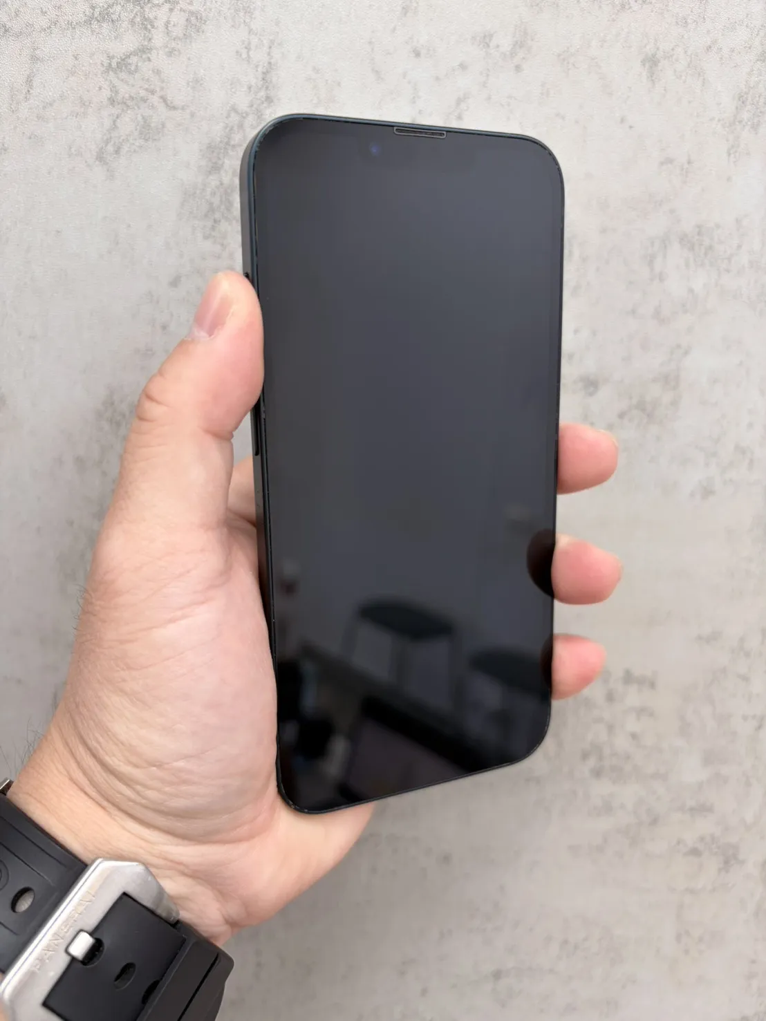 13 128G 黑 電池77% #24