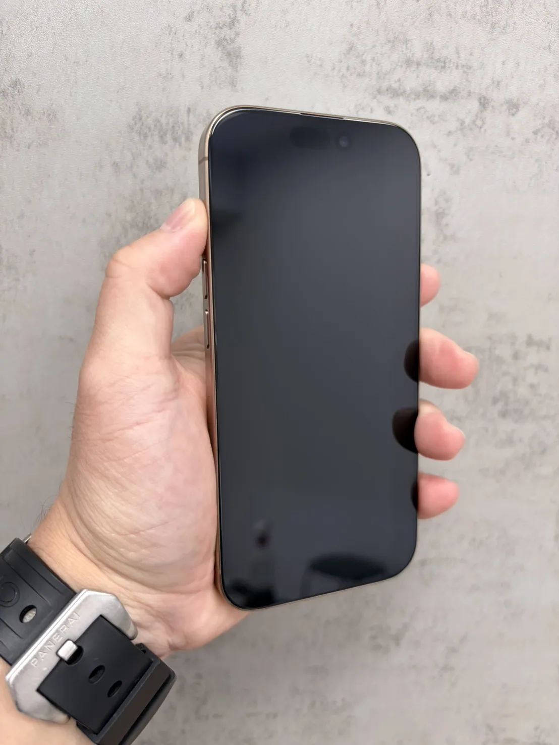 16 Pro 128G 金 電池88% #37