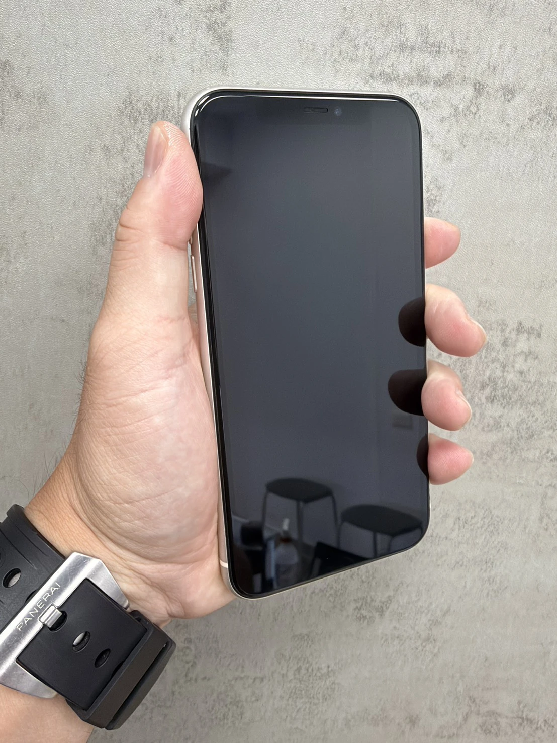 11 128G 白 電池73% #95