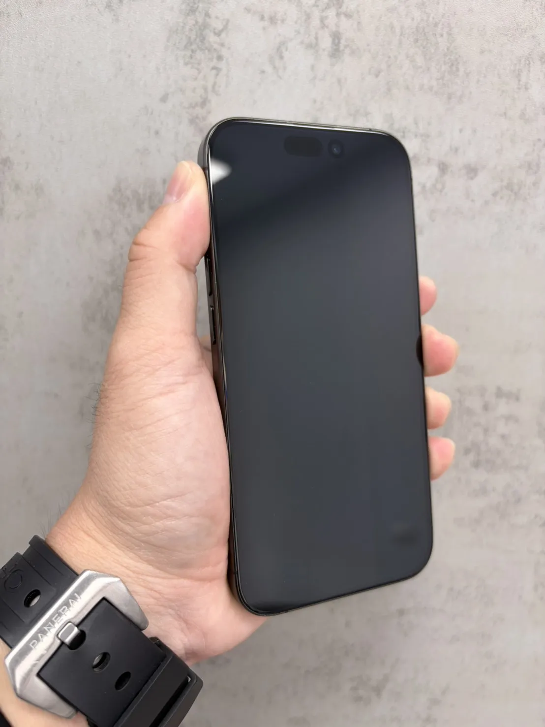 15 Pro 256G 黑 電池 87 %