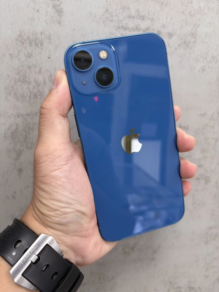 13 128G 藍 電池 100 %