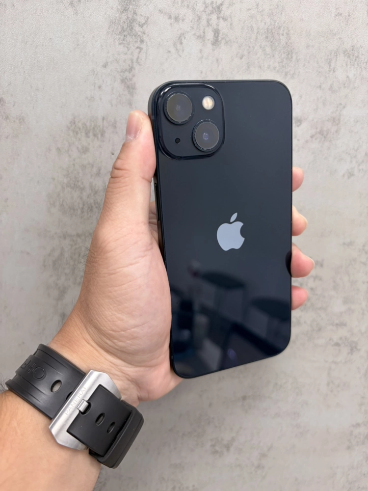 13 128G 黑 副廠電池 100 %