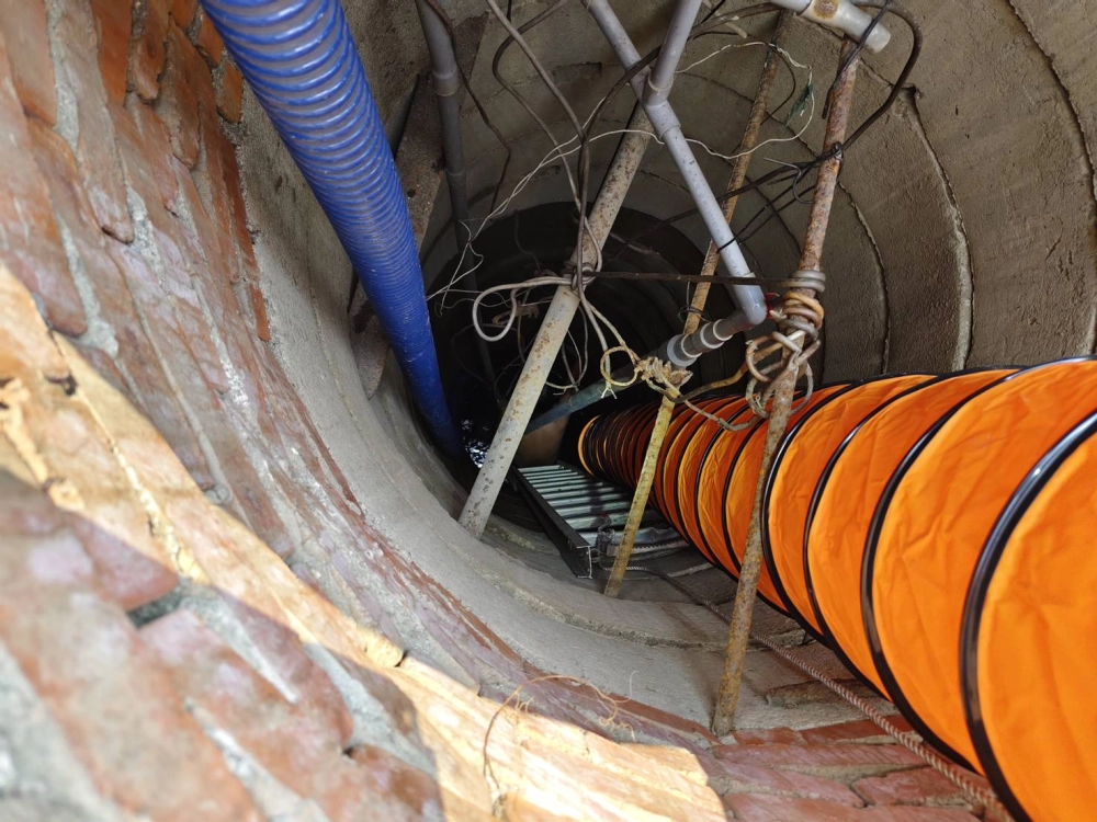 玉井區古井清除底泥作業-台南汙水池清洗