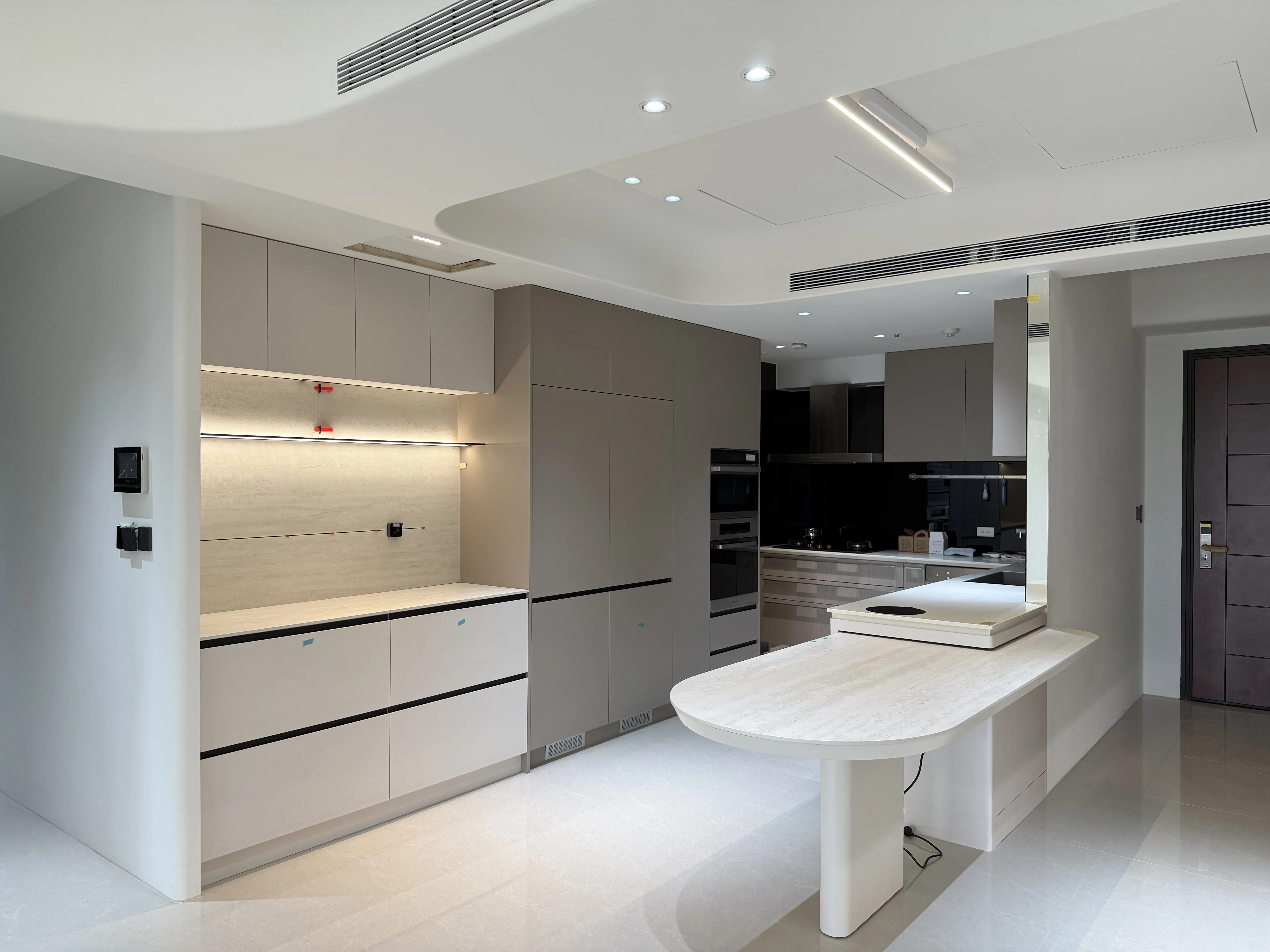 我們如何成就現代住宅的「光影」與「線條」美學