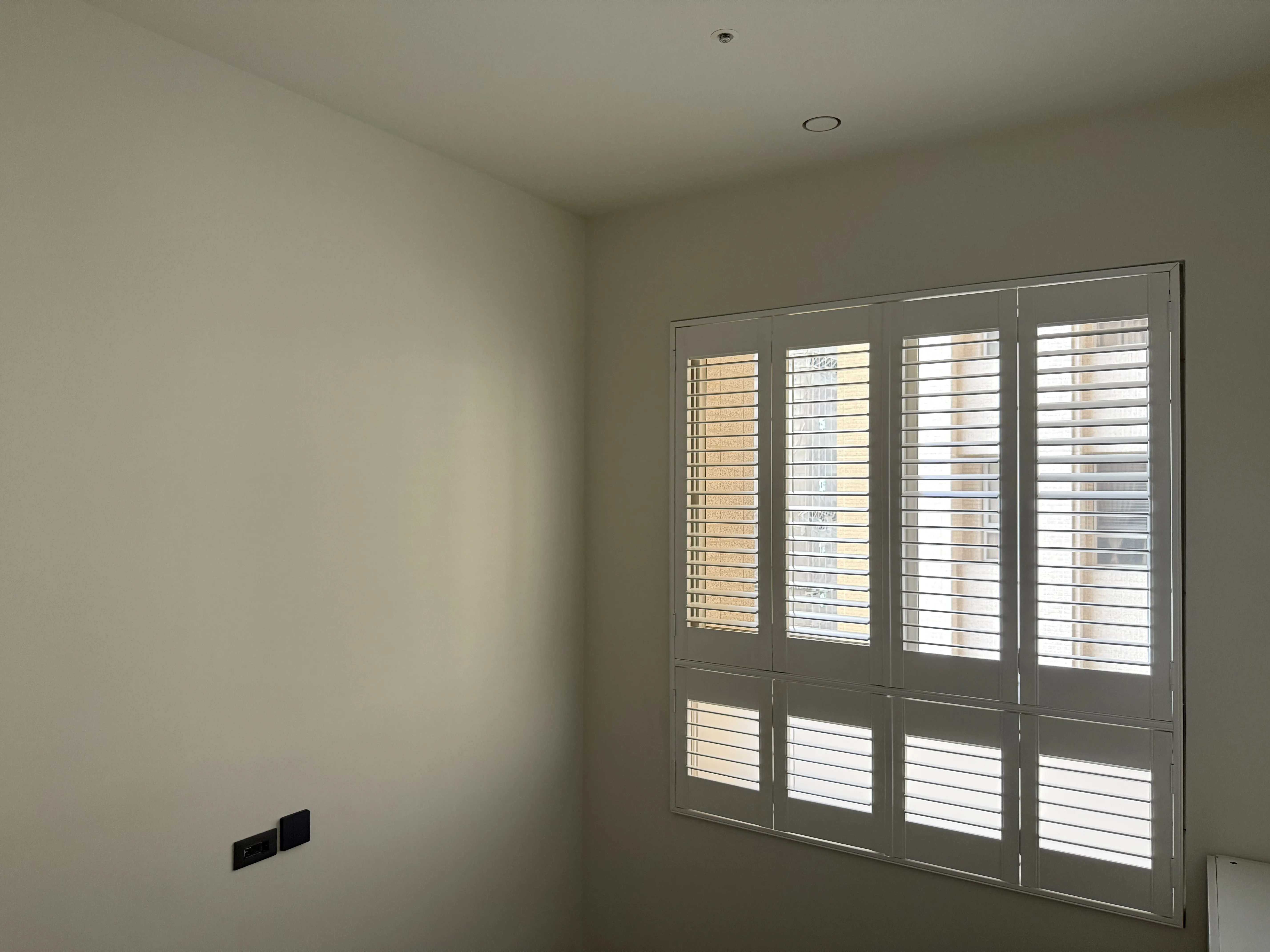 我們如何成就現代住宅的「光影」與「線條」美學