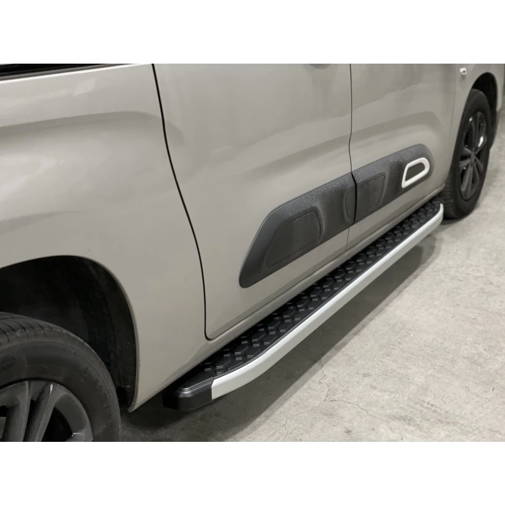 【綠色工場】雪鐵龍 berlingo 布丁狗 OMSA 專用側踏板 含安裝費用 汽車精品改裝 原廠側踏板 側踏 土耳其製