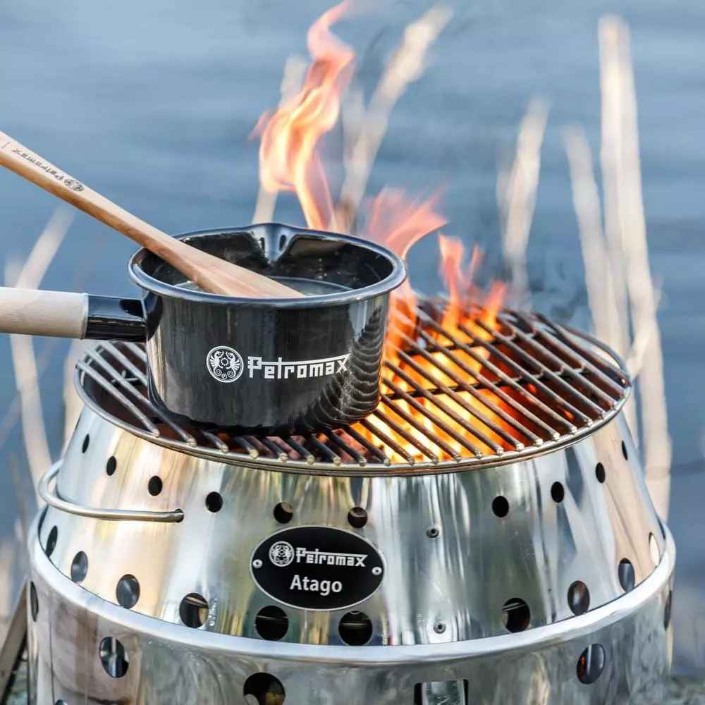 【綠色工場】Petromax 單柄琺瑯鍋 (黑/白) 0.5L / 1L 琺瑯鍋 露營鍋 湯鍋 牛奶鍋 歐盟食品安全認證