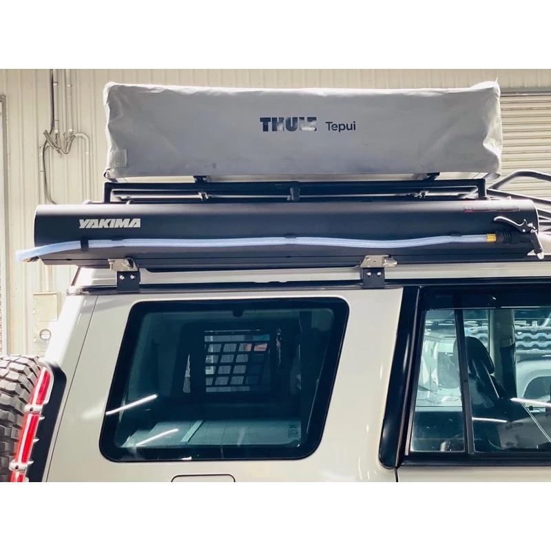 【綠色工場】YAKIMA 車用便攜式加壓儲水器 7G(28L) / 10G(38L) 水箱 車頂水桶 儲水箱 沖洗工具