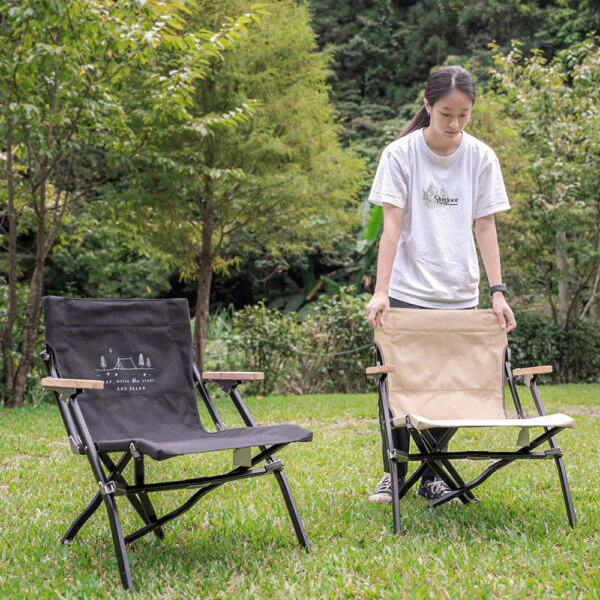 【綠色工場】OutdoorBase 逐夢星空聯名/踏浪矮背椅【矮背椅】露營椅 摺疊椅 柚木扶手 黑色/卡其