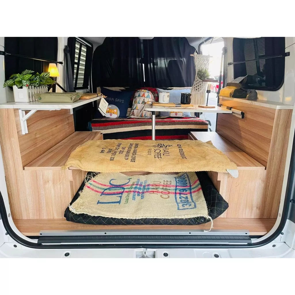 Town Ace 專用車泊內裝【綠色工場】高雄車內裝潢 車室改裝 露營車改裝裝潢 木作裝潢 汽車裝潢