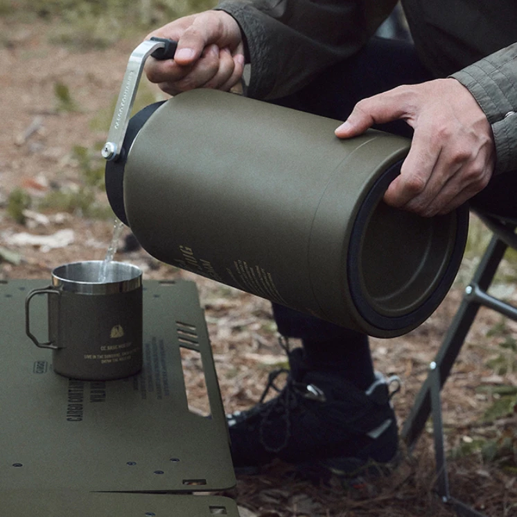 CARGO 工業風不鏽鋼3.8L手提水壺【綠色工場】保冷桶 水壺 水桶 保溫瓶 飲料桶（附止滑墊）Water Jug