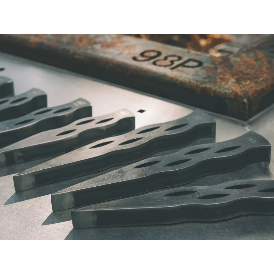 35 Equipment 劈特 【綠色工場】劈柴神器 劈柴分裂鐵刀柴尖 純鋼高硬度 龍眼木/荔枝木 劈柴工具