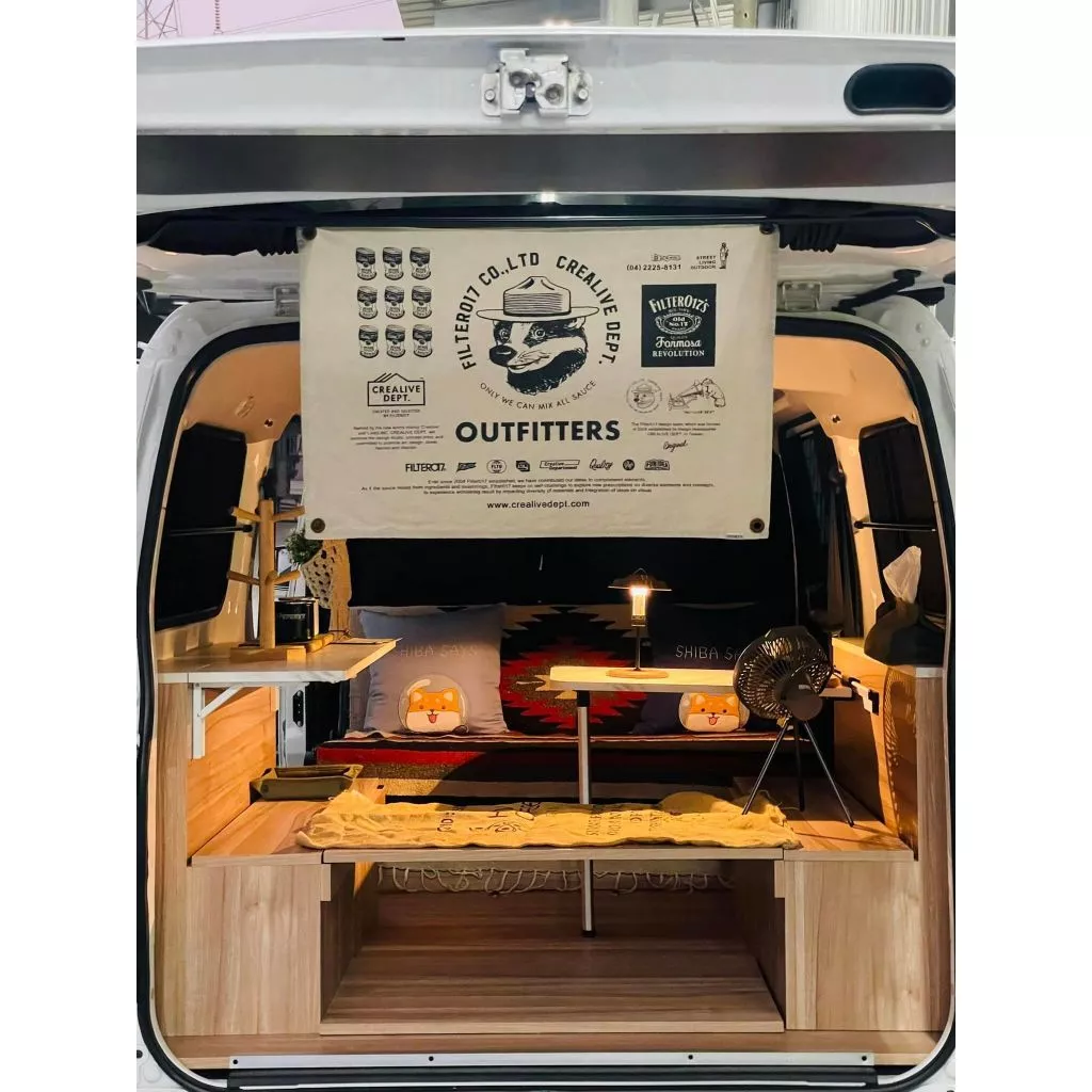 Town Ace 專用車泊內裝【綠色工場】高雄車內裝潢 車室改裝 露營車改裝裝潢 木作裝潢 汽車裝潢