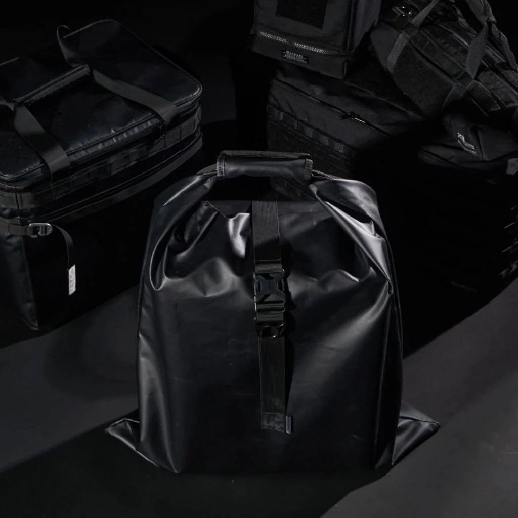 CAMVIL 20L多用途防水收納包【綠色工場 】防水包 收納袋 置物袋 儲物袋 防水提袋