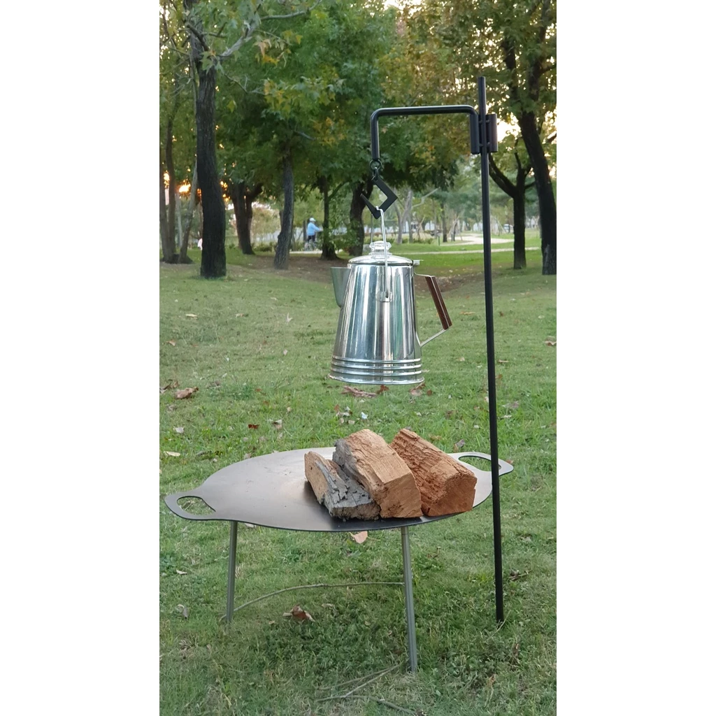 【綠色工場】RV-IRON 047 GARDEN SHOCK 鍛鐵多功能吊燈架 焚火架 鑄鐵架 鍋架 鐵架 露營燈架