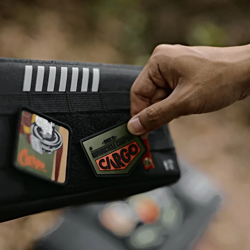 CARGO 復古風徽章【綠色工場】魔鬼氈黏貼 收納袋飾品 裝飾貼 裝飾小物 飾品