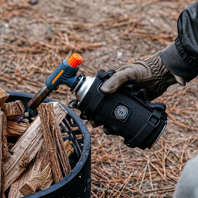 KAZMI KZM 工業風瓦斯罐保護套【綠色工場】卡式瓦斯罐 瓦斯罐套 黑化風格 瓦斯爐 卡式罐專用